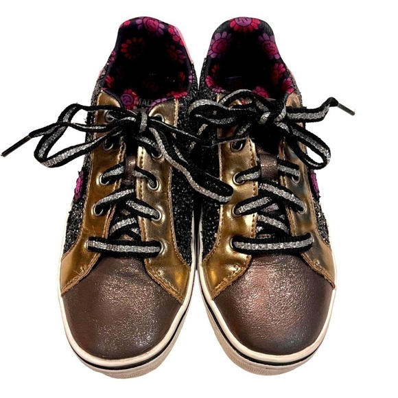 Madden NYC Big Girls Junie Sneaker Girls size 2 - Picture 2 of 6